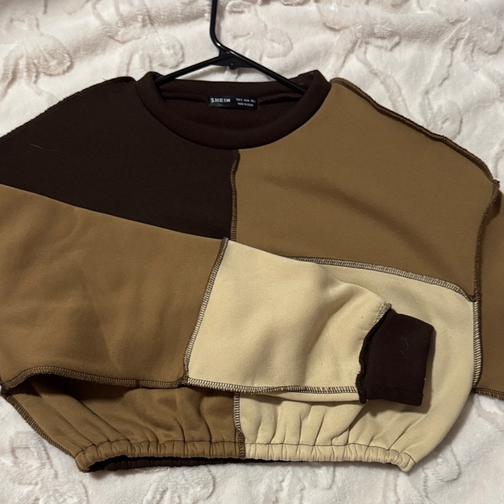 SHEIN Men's Patchwork Crewneck Sweater - Brown and Cream